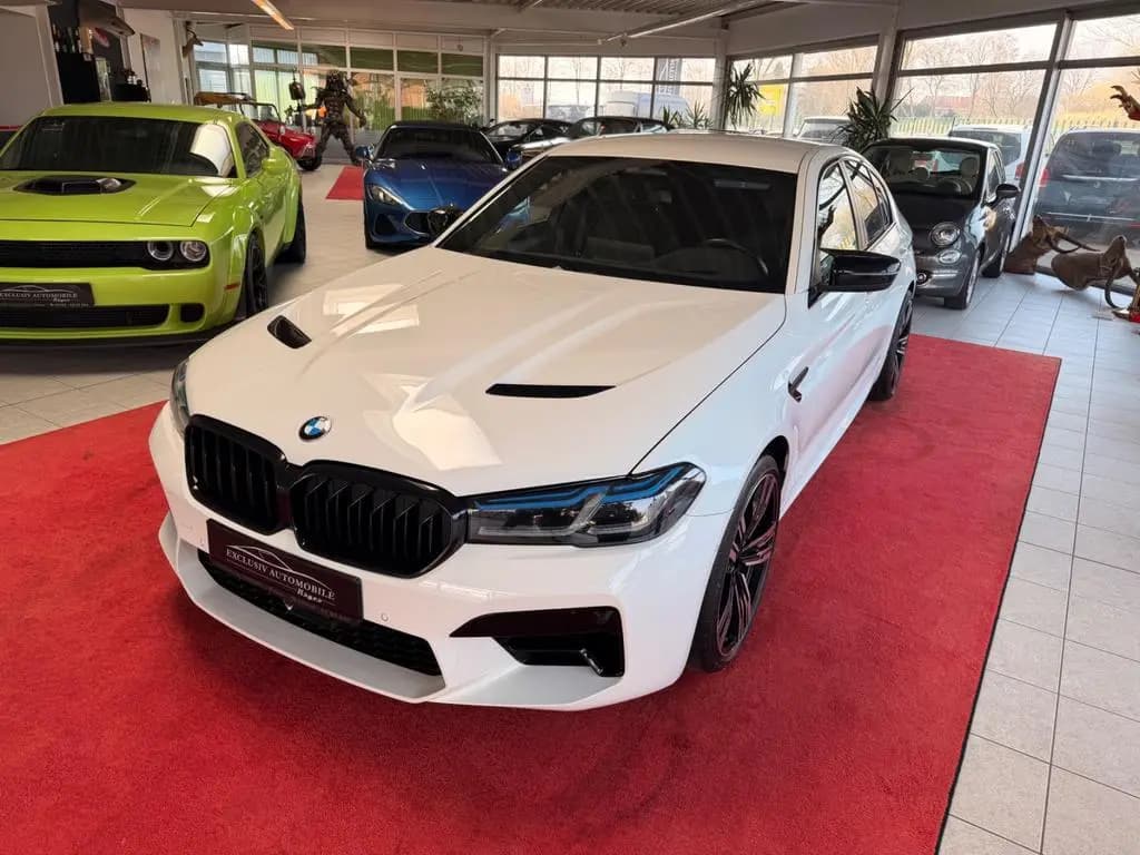 Main__Slider__Photo:BMW 5 Series 530d M-Paket M5 Original Optik Paket 01/2021-0