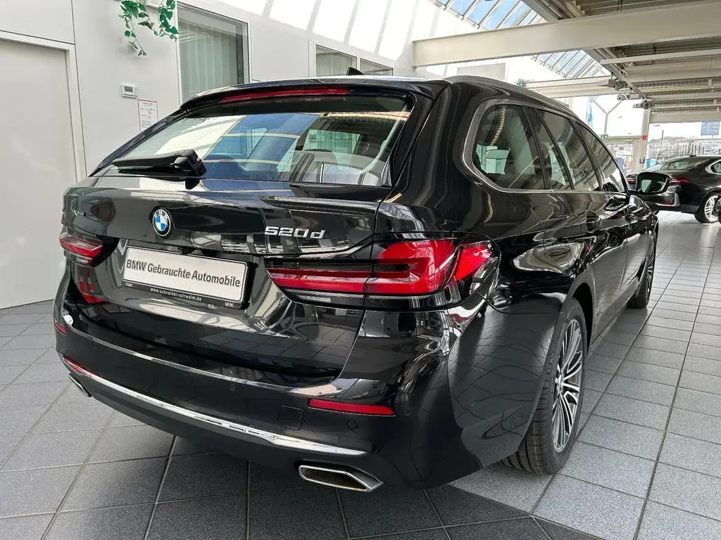 Main__Slider__Photo:BMW 5 Series 520d xDrive Touring Laserlicht, Kamera, ACC, HUD 11/2022-1