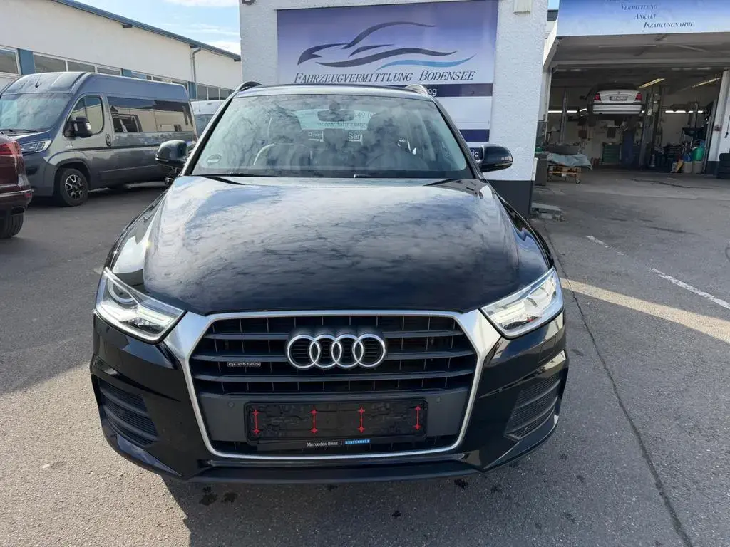 Main__Slider__Photo:Audi Q3 quattro S-Tronic Apple Keyless Navi Shz 04/2018-1