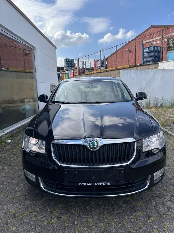 Main__Slider__Photo:Skoda Superb *Elegance *1.8 TSi *Limo *122.000km 03/2013-1