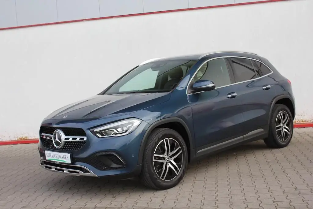 Main__Slider__Photo:Mercedes-Benz GLA-Class 200 Progressive AHK WideScreen 21660 € NETTO 12/2020-1