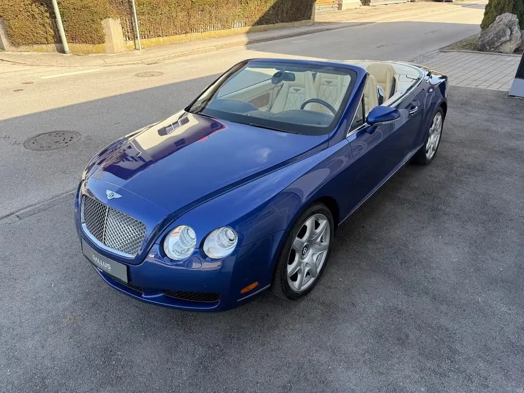 Main__Slider__Photo:Bentley Continental GTC Mulliner 08/2007-0
