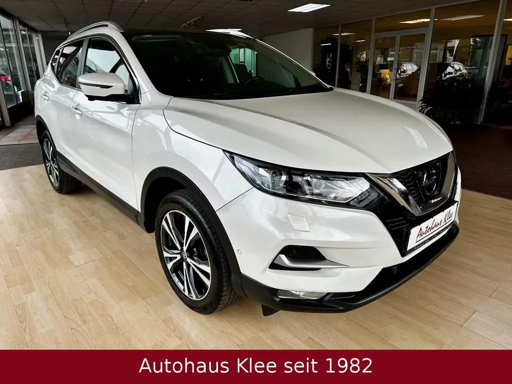 Main__Slider__Photo:Nissan Qashqai 1.6 *AHK*360 Kamera*Navi*Pano* 07/2017-0