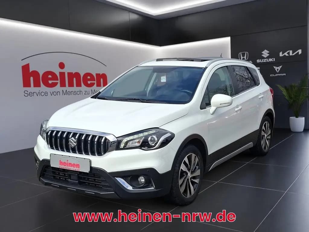 Main__Slider__Photo:Suzuki (SX4) S-Cross SX4 S-Cross 1.4 Comfort+ Allgrip NAVI LED PANO 10/2021-0