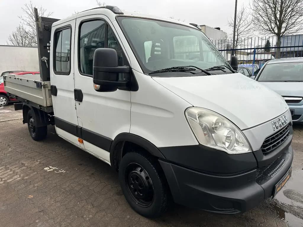 Main__Slider__Photo:Iveco Andere 7 Sitzer 06/2013-0