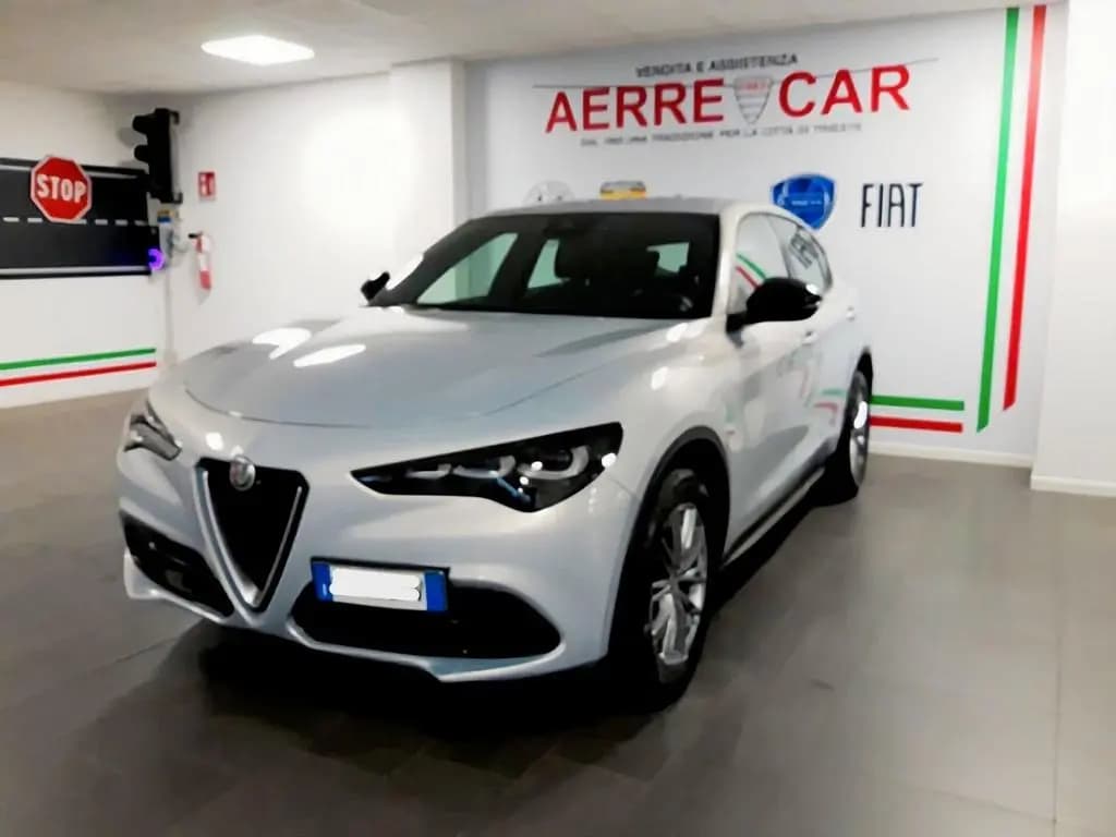 Main__Slider__Photo:Alfa Romeo Stelvio 2.2 Turbodiesel 210 CV AT8 Q4 05/2023-0