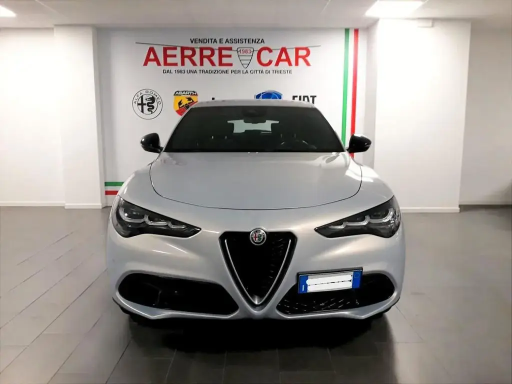 Main__Slider__Photo:Alfa Romeo Stelvio 2.2 Turbodiesel 210 CV AT8 Q4 05/2023-1