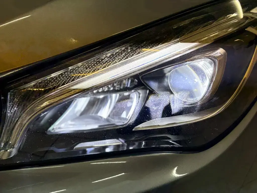 Main__Slider__Photo:Mercedes-Benz CLA-Class | LED | Pano | Automatik 09/2017-1