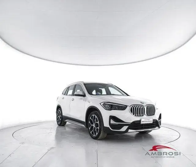 Main__Slider__Photo:BMW X1 sDrive18d xLine 02/2022-1