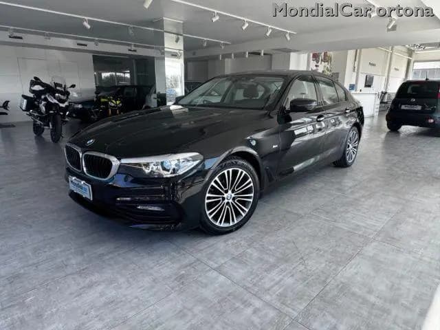 Main__Slider__Photo:BMW 5 Series 520 d aut. Sport line berlina 06/2018-0