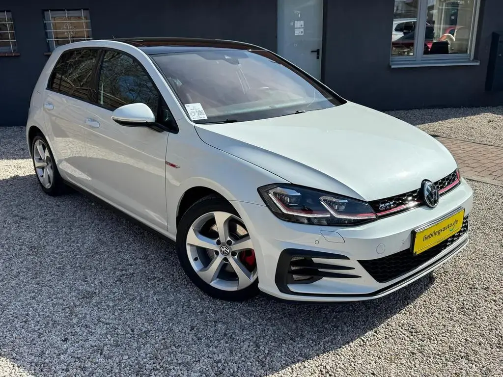 Main__Slider__Photo:Volkswagen Golf VII GTI DSG Navi Virtual Pano ACC DynA DLA 08/2017-1