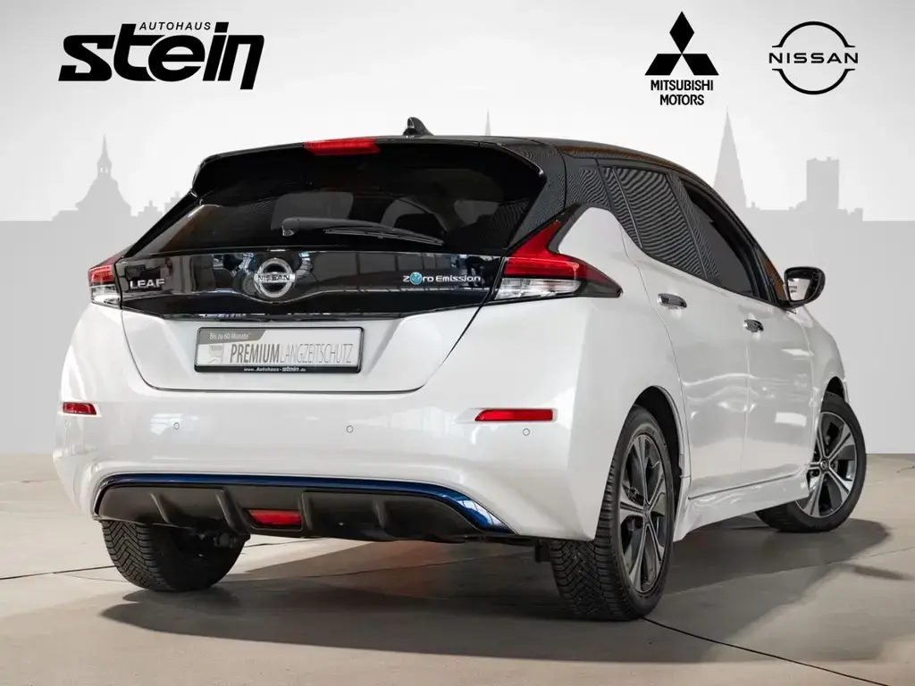 Main__Slider__Photo:Nissan Leaf Tekna LED Navi Abstandstempomat 360Grad Kam 03/2022-1