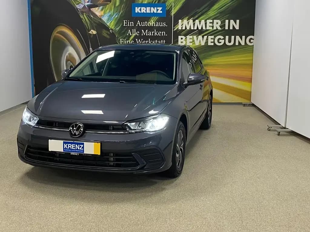 Main__Slider__Photo:Volkswagen Polo 1.0 TSI DSG Life+3 J Garantie bis 90.000 KM 03/2026-0