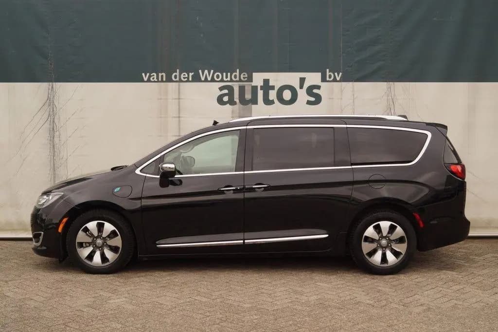 Main__Slider__Photo:Chrysler Pacifica 3.6 V6 263pk automatik 7 sitze -Full op 06/2018-0