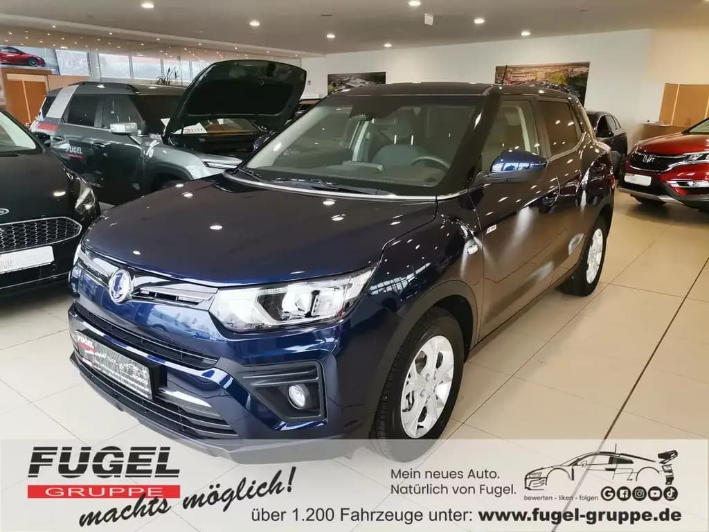 Main__Slider__Photo:Ssangyong Tivoli 1.5P Amber 163 6MT 4WD RFK|Klima 06/2025-0
