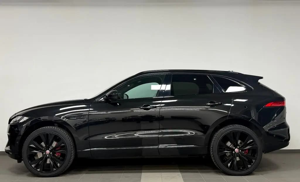 Main__Slider__Photo:Jaguar F-Pace S AWD | BlackPack - 22" Helix - Panorama! 01/2017-0