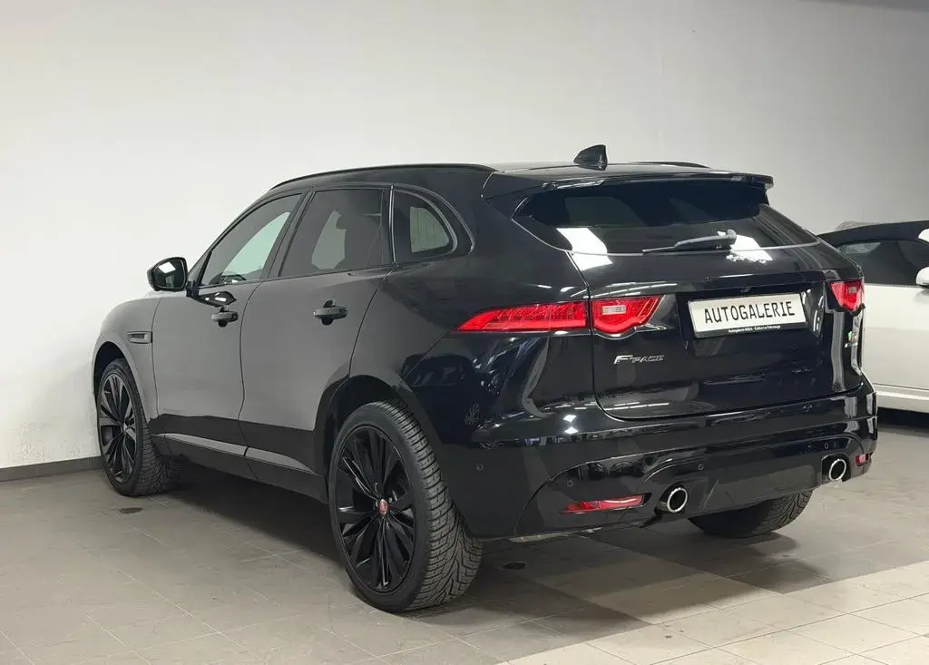 Main__Slider__Photo:Jaguar F-Pace S AWD | BlackPack - 22" Helix - Panorama! 01/2017-1