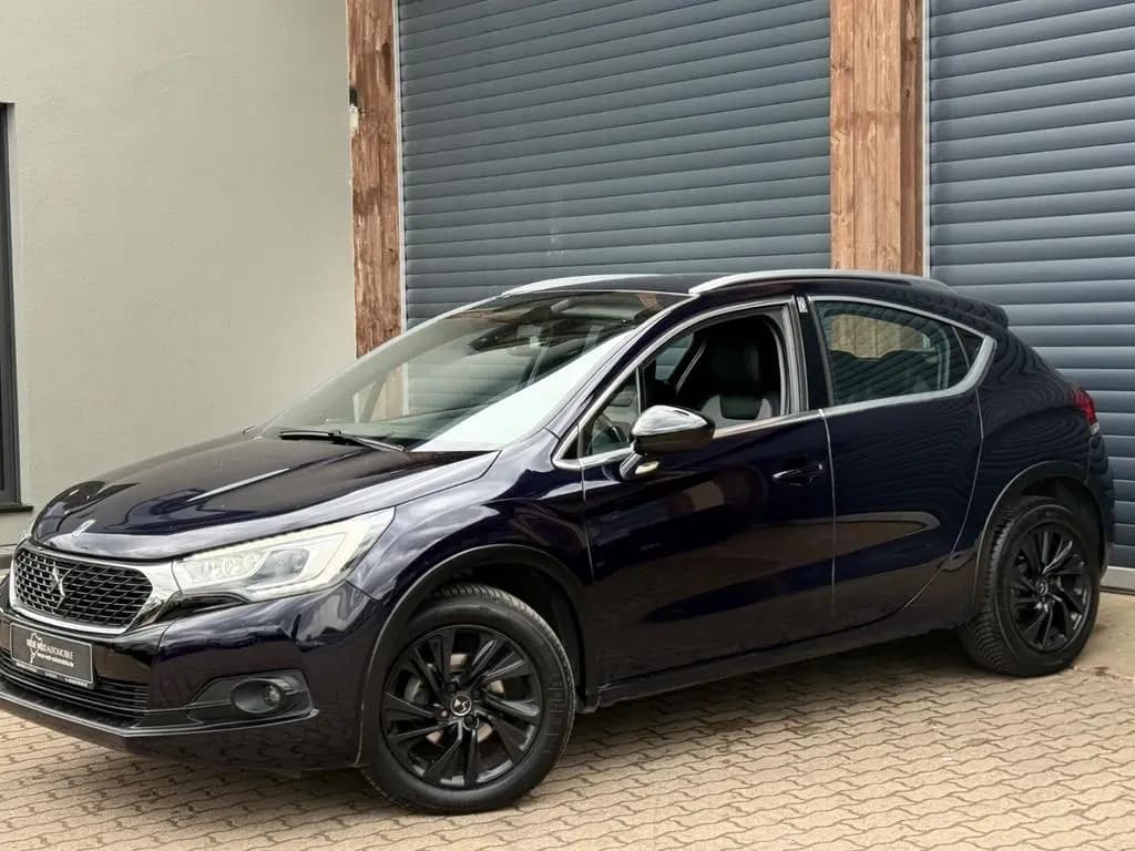Main__Slider__Photo:DS Automobiles DS4 CROSSBACK 130/Navi/LED/1.HD/PDC/TLeder/ 05/2016-0