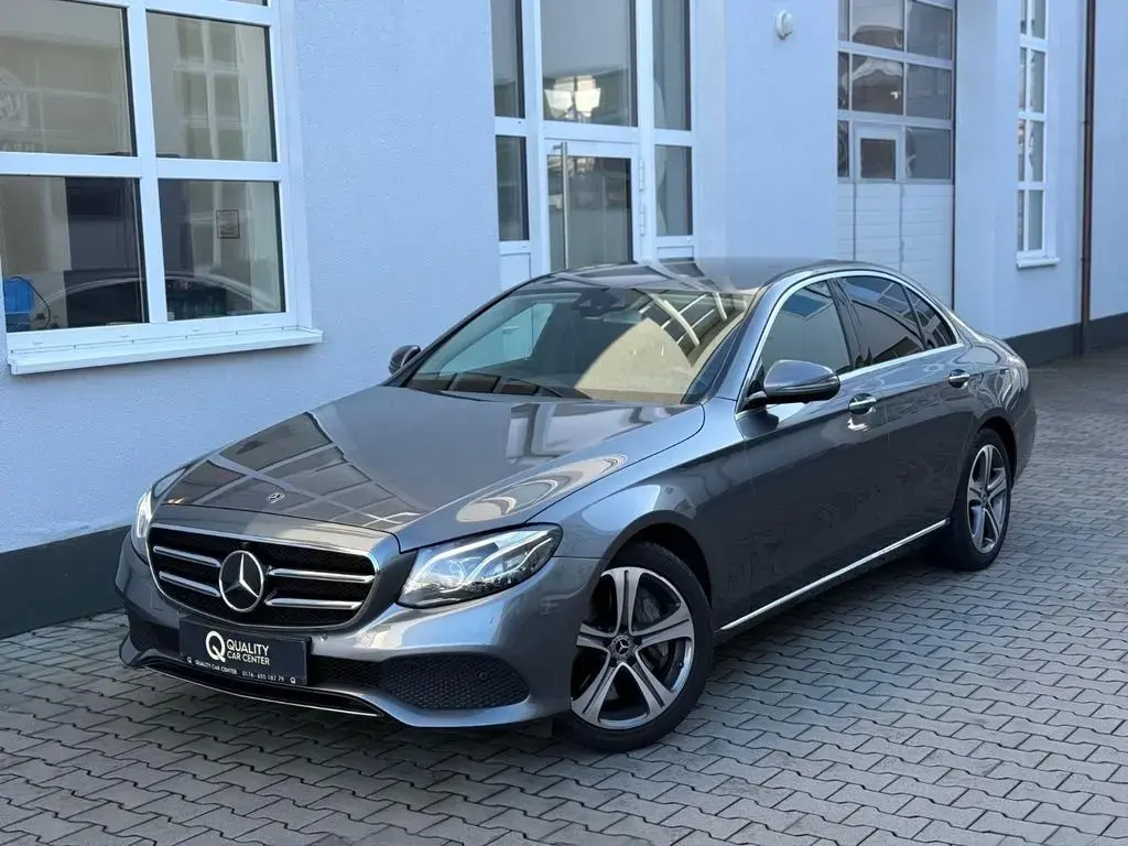 Main__Slider__Photo:Mercedes-Benz E-Class 450 LUXURY V6 4Matic 9G*WIDESCREEN*DISTR+*360K 11/2019-1