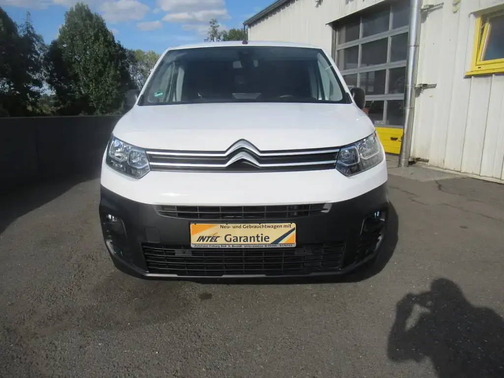 Main__Slider__Photo:Citroën Berlingo Club KLIMA PDC RADIO 3-SITZER DAB+ 07/2022-1