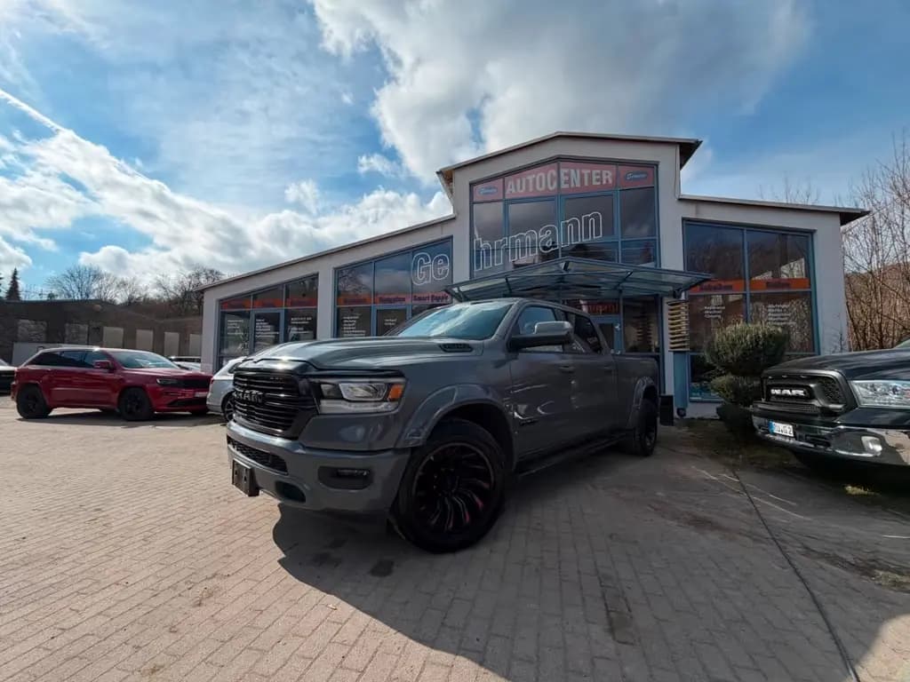 Main__Slider__Photo:Dodge RAM 1500 Hemi Laramie"Crew-Cab" Long-Bed"Lachant 01/2019-0