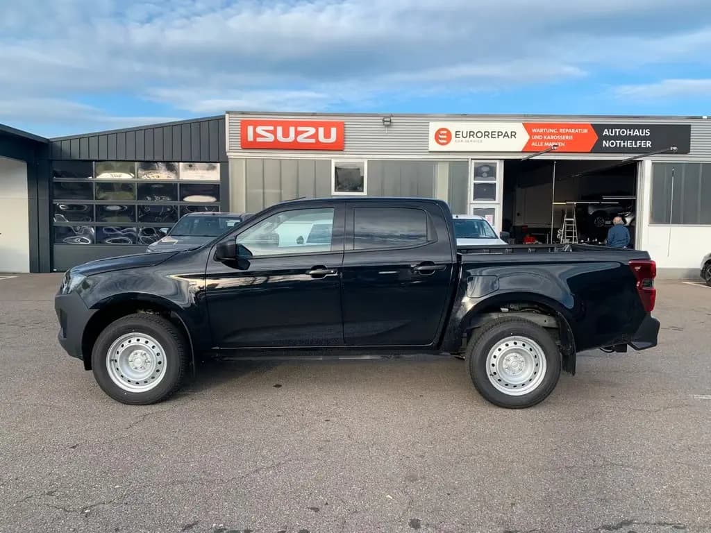 Main__Slider__Photo:Isuzu D-Max Double Cab 4WD L null-0