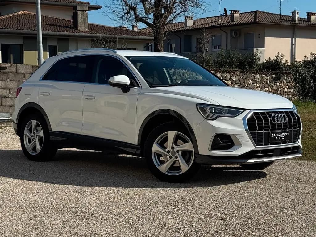 Main__Slider__Photo:Audi Q3 35 TDI Business Advanced S tronic | PREZ 05/2019-0