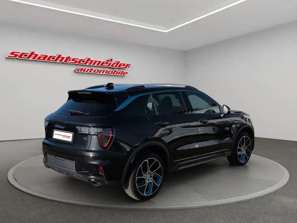 Main__Slider__Photo:Lynk&Co 01 PHEV+360+LED+Panorama+ACC+BLIS+ 08/2022-1