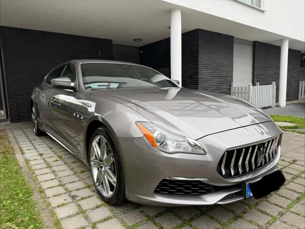 Main__Slider__Photo:Maserati Quattroporte 3.0 V6 GranLusso S Q4 Automatik... 01/2017-0