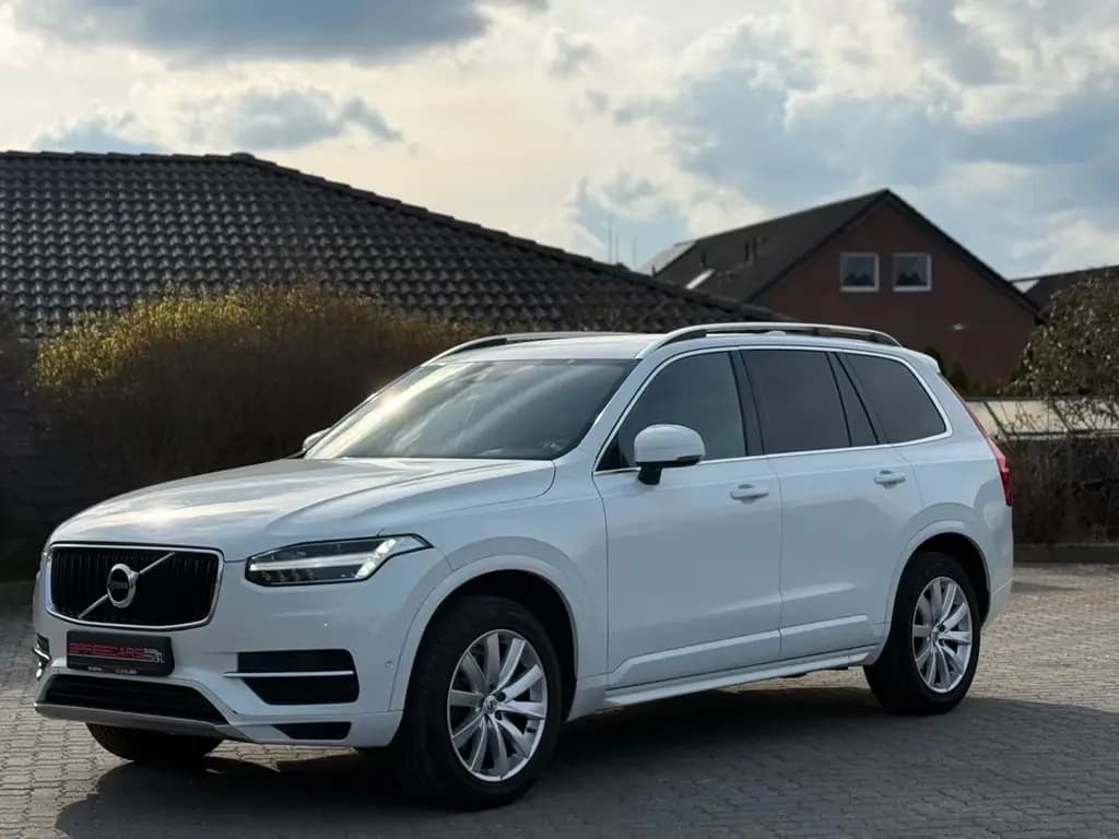 Main__Slider__Photo:Volvo XC90 Momentum 2WD*LEDER*AMBIENTE*LED*GEPFLEGT 01/2017-0