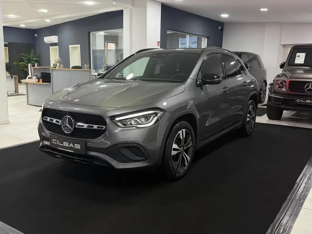Main__Slider__Photo:Mercedes-Benz GLA-Class 200 URBAN 7G*WIDESCREEN*NIGHT*360 KAMERA*LED 06/2020-1