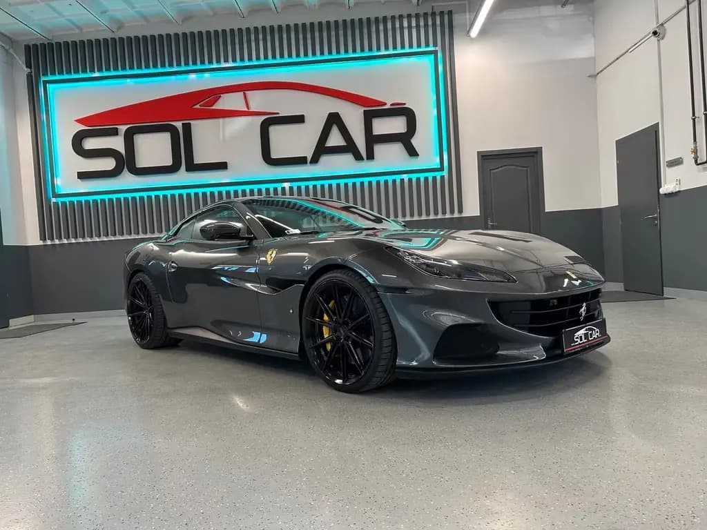 Main__Slider__Photo:Ferrari Portofino /M /Grigio Silverstone 740 01/2023-0