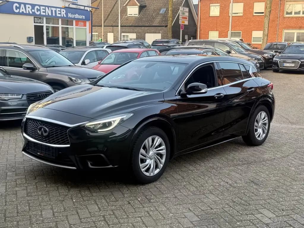 Main__Slider__Photo:Infiniti Q30 1.5 d*NUR 60TKM**** 07/2017-0