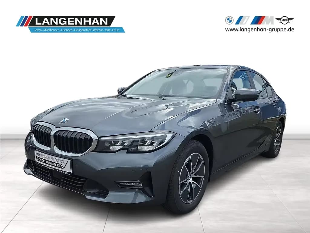 Main__Slider__Photo:BMW 320 i Limousine Advantage Head-Up DAB WLAN Shz 08/2021-0