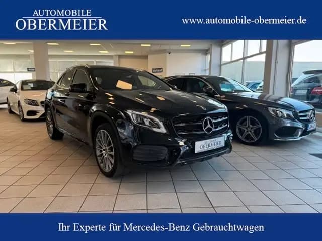 Main__Slider__Photo:Mercedes-Benz GLA 200 AMG Nightfall P-SHD Rü-Ka LED TWA 12/2019-0