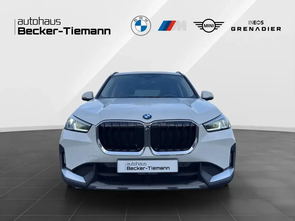 Main__Slider__Photo:BMW X1 sDrive18d NAVI*AHK*M SPORT LENKRAD*KAMERA*DRI 02/2023-1