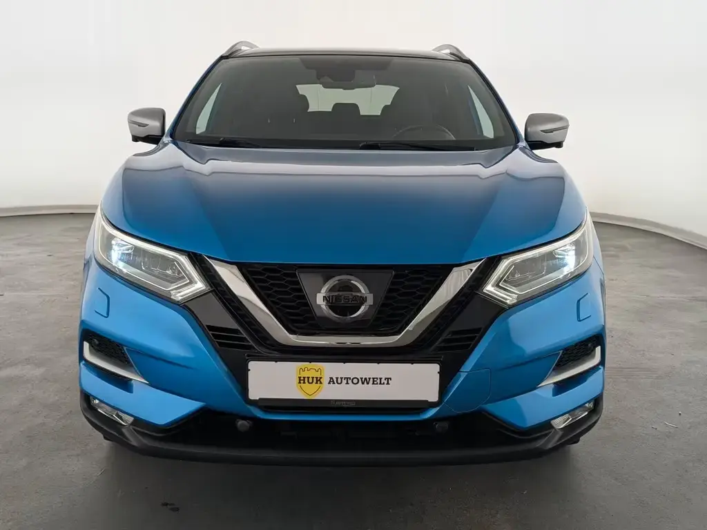 Main__Slider__Photo:Nissan Qashqai 1.6 DIG-T Tekna + 4x2 PANO+LEDER+NAV+LED 01/2018-1