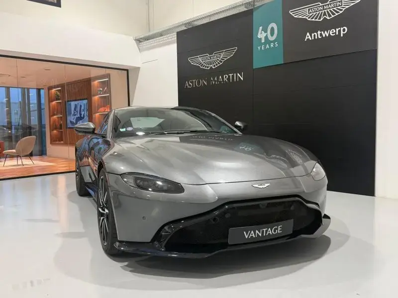 Main__Slider__Photo:Aston Martin V8 Vantage Vantage Coupe 08/2020-1