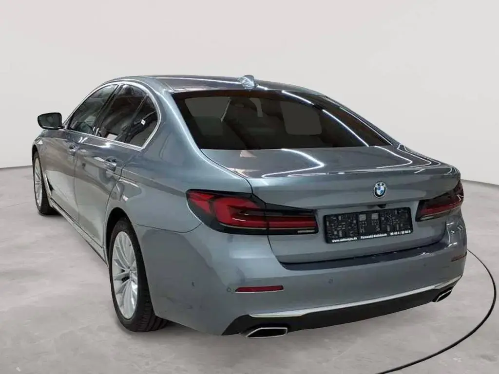 Main__Slider__Photo:BMW 5 Series 520d xDrive Aut. Luxury Line Navi Leder 07/2022-1