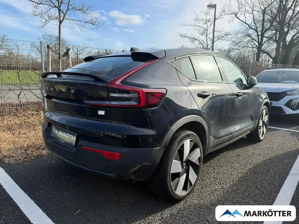 Main__Slider__Photo:Volvo C40 Plus Recharge Pure Electric BLIS/360°/SZH/WP 12/2022-1