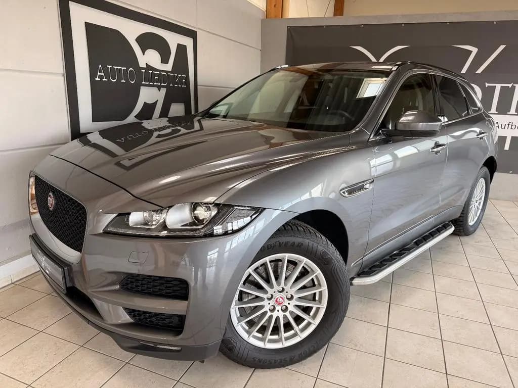 Main__Slider__Photo:Jaguar F-Pace Prestige AWD/Navi/Sitzhz./AHK/Panorama 11/2017-0