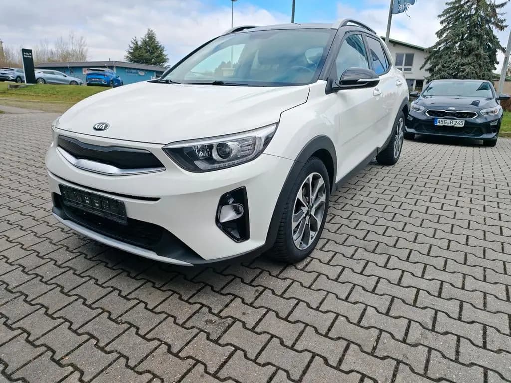 Main__Slider__Photo:Kia Stonic 1.0T 120 Dream Team Navi/17"/Kamera/SHeiz 11/2018-0