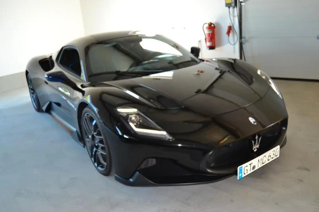 Main__Slider__Photo:Maserati MC20 3.0 V6 DCT - 09/2021-0