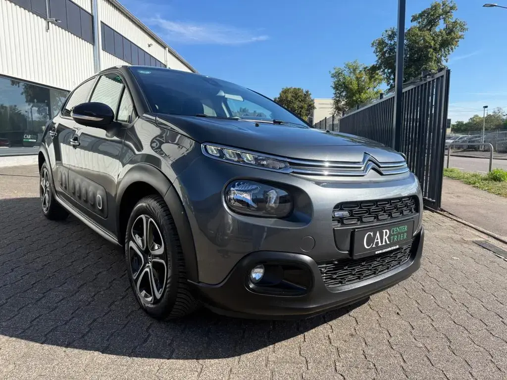 Main__Slider__Photo:Citroën C3 Shine "Klimaautomatik-Automatik-5Türer" 03/2017-1