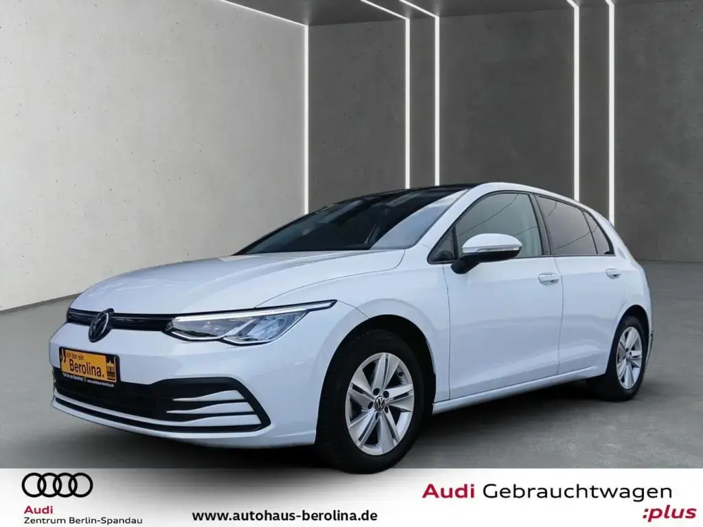 Main__Slider__Photo:Volkswagen Golf VIII 1.0 eTSI Life DSG *PANO*NAV*ACC*SHZ* 05/2022-1