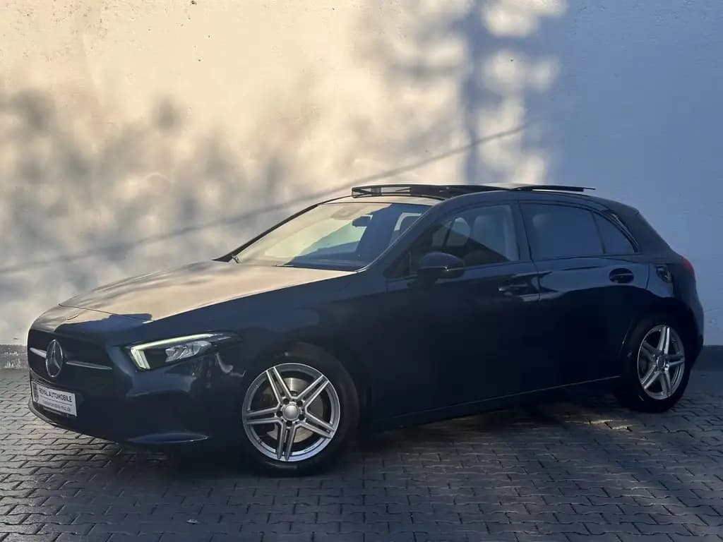 Main__Slider__Photo:Mercedes-Benz A-Class 4Matic/Night-Paket/Pano/Kamera/LED/Leder 05/2019-0