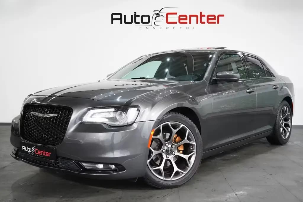 Main__Slider__Photo:Chrysler 300C S Lim. *3.Hand*Unfallfrei*Kamera*Pano* 07/2015-0