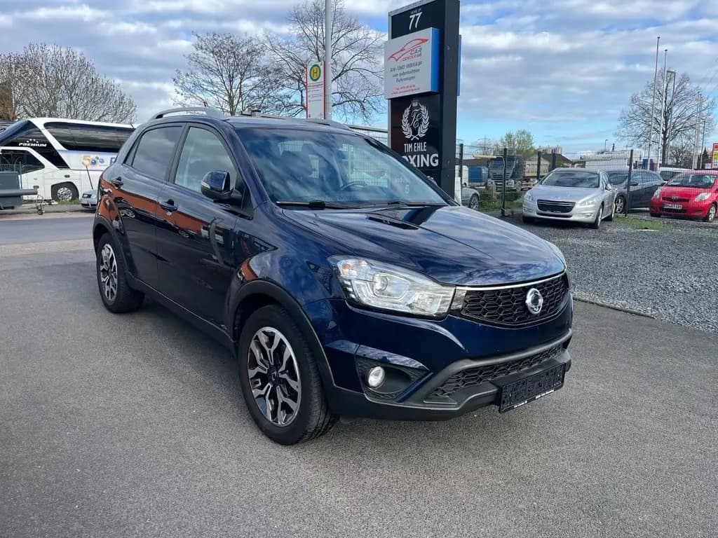 Main__Slider__Photo:Ssangyong Korando Bi-Xenon/4x4/Leder/Navi/Pdc/Ahk/Cruise 03/2016-0
