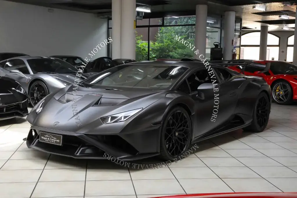 Main__Slider__Photo:Lamborghini Huracán STO - Lift - Camera 10/2021-1