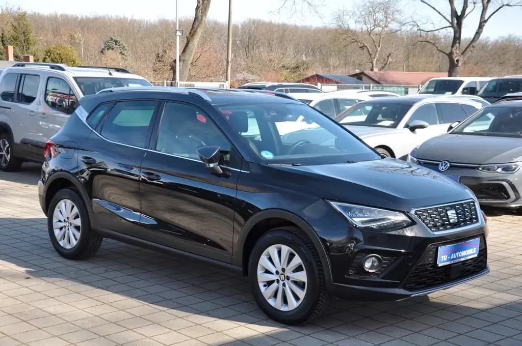 Main__Slider__Photo:Seat Arona DSG Xcellence NAVI-LED-RKAM-KEYLESS-TOTW. 12/2018-0